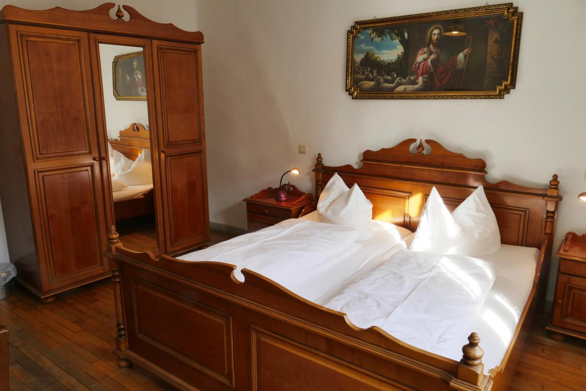 Hotel Zum Schwarzen Ross Und Gutmann Zur Post هيلبولتشتاين المظهر الخارجي الصورة