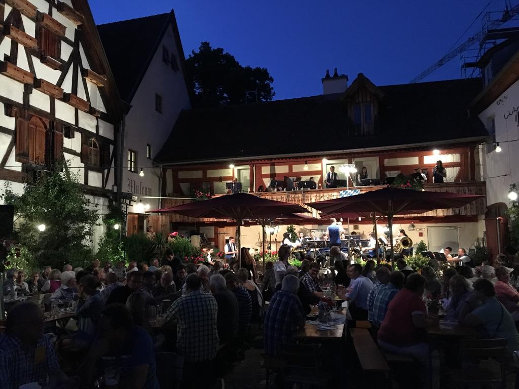 Hotel Zum Schwarzen Ross Und Gutmann Zur Post هيلبولتشتاين المظهر الخارجي الصورة