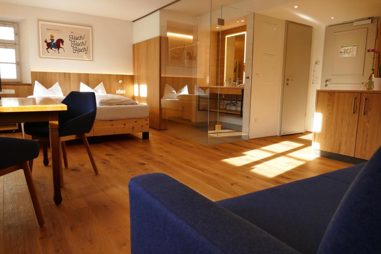 Hotel Zum Schwarzen Ross Und Gutmann Zur Post هيلبولتشتاين المظهر الخارجي الصورة